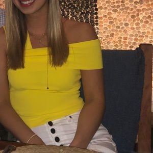 Alice + Olivia Arletta Off shoulder top